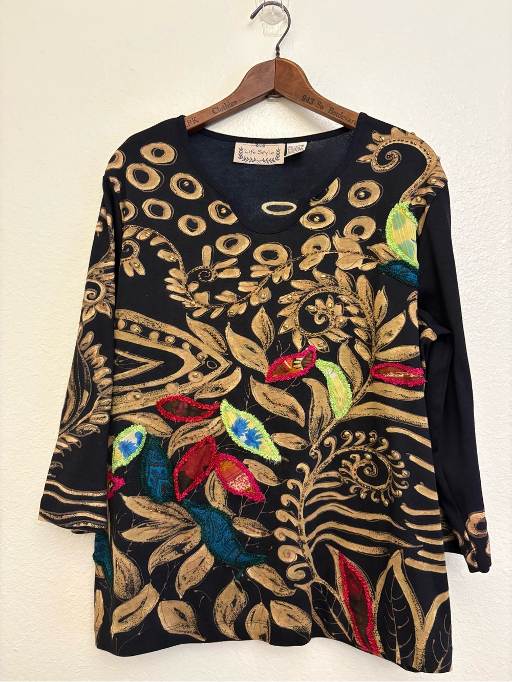 Life Style Black Boho Art Top XL Embellished Floral Appliqué 3/4 Sleeve